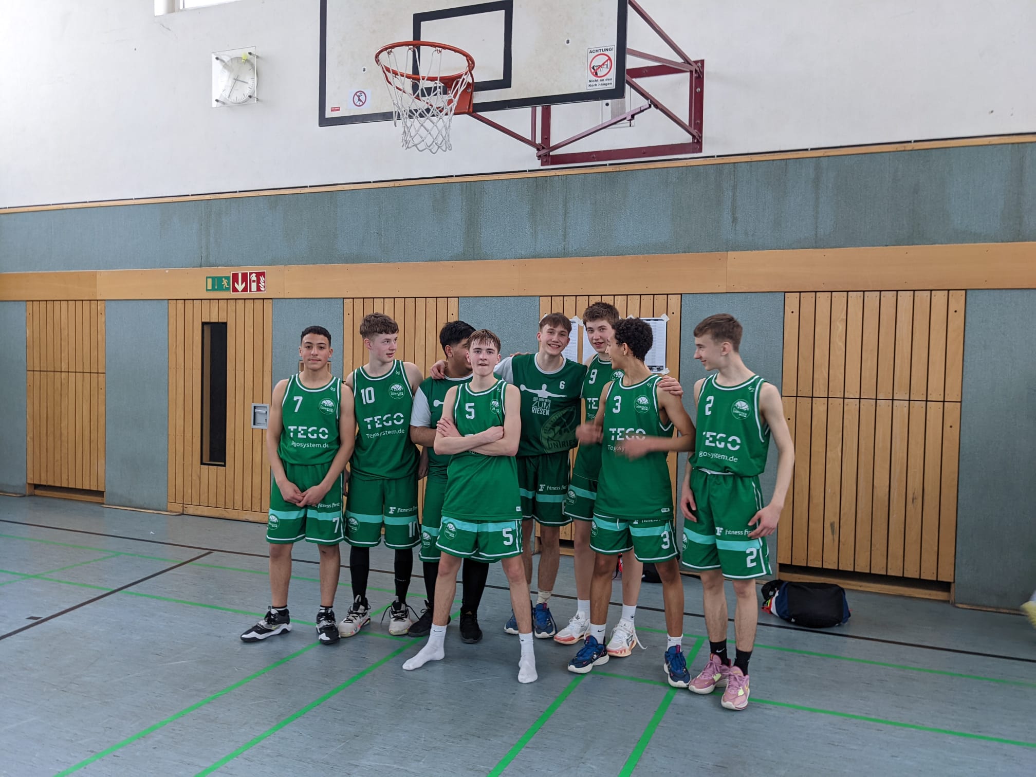 Die U15 spielte in zwei Altersgruppen und erkämpfte sich einen dritten und einen vierten Platz. 